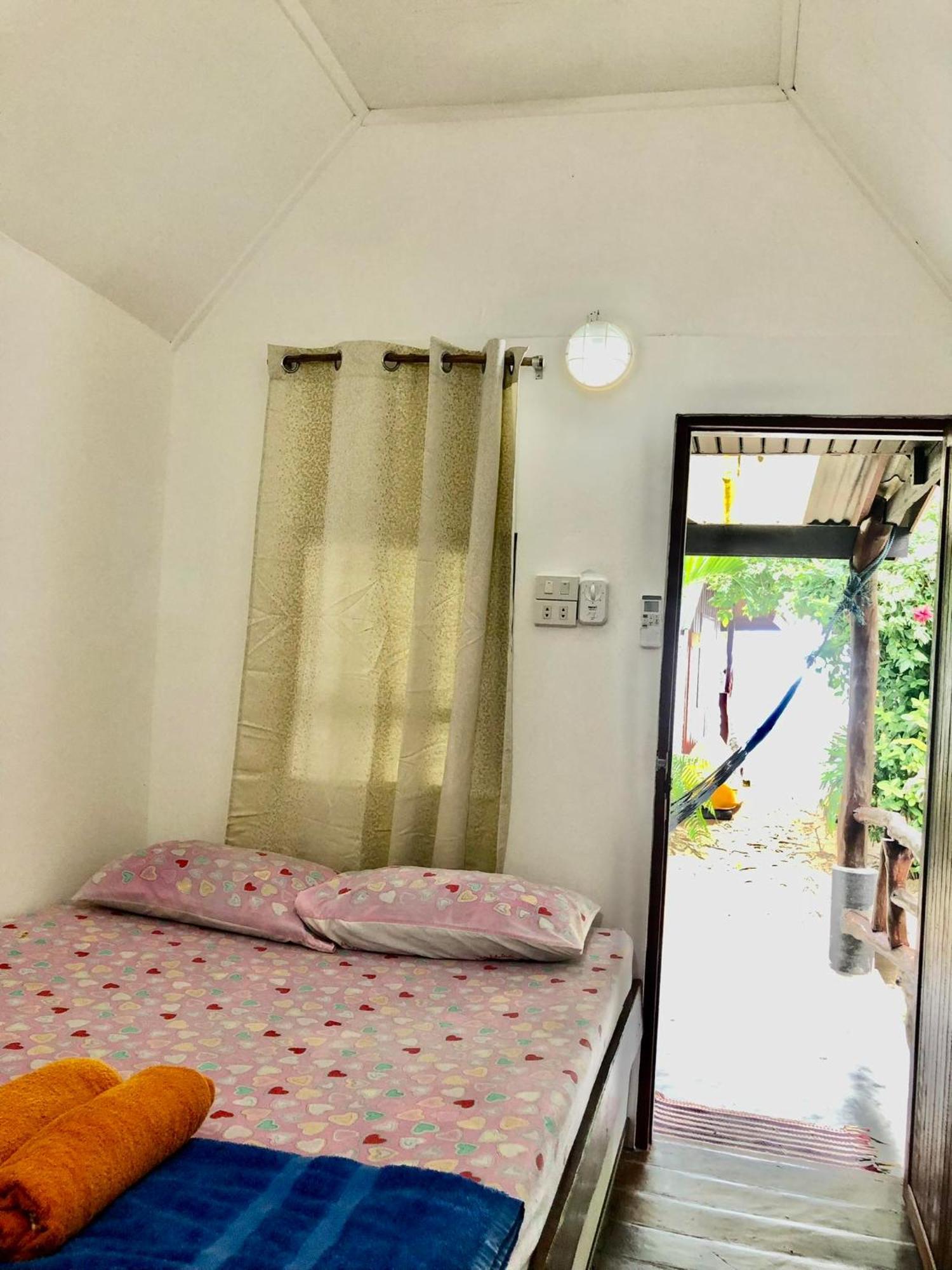 Beer'S House Bungalows เบียร์เฮ้าส์บังกะโล Ban Lamai Exterior foto