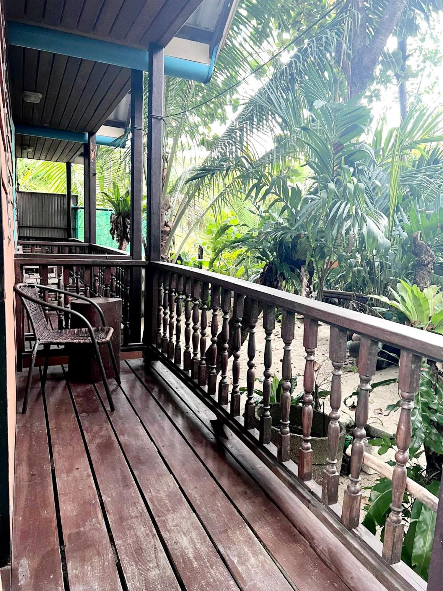 Beer'S House Bungalows เบียร์เฮ้าส์บังกะโล Ban Lamai Exterior foto